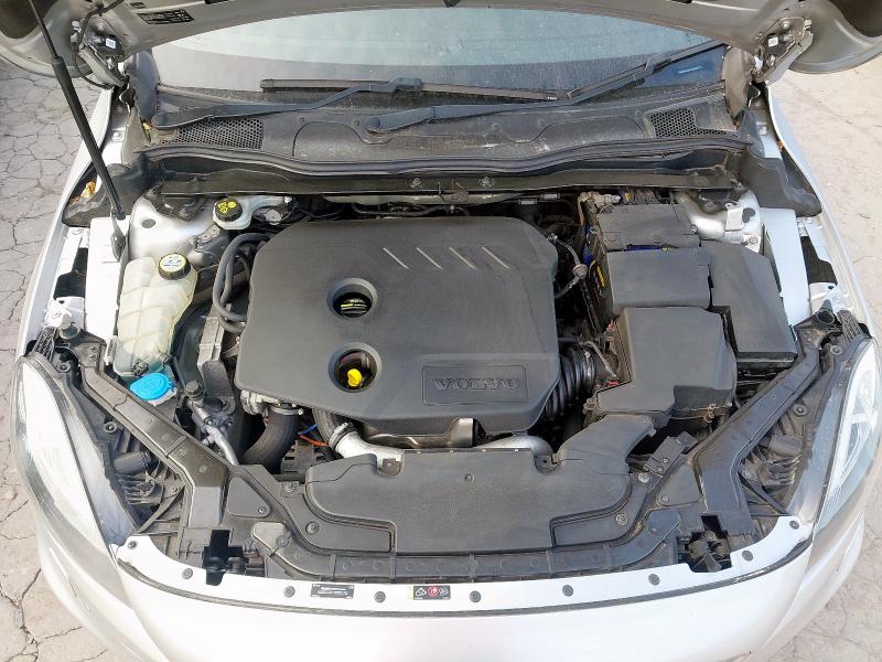 2014 VOLVO V40 R-DESIGN D2 AUTO 