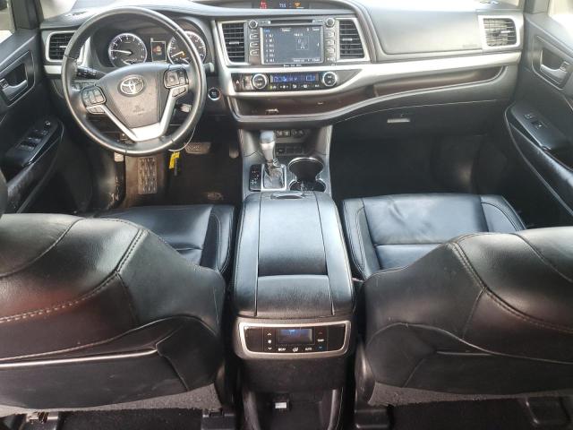 2017 TOYOTA HIGHLANDER SE  