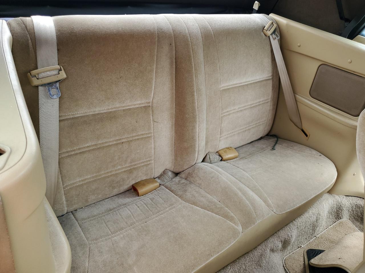 1992 Dodge Shadow VIN: 3B3XP4534NT329641 Lot: 68908855