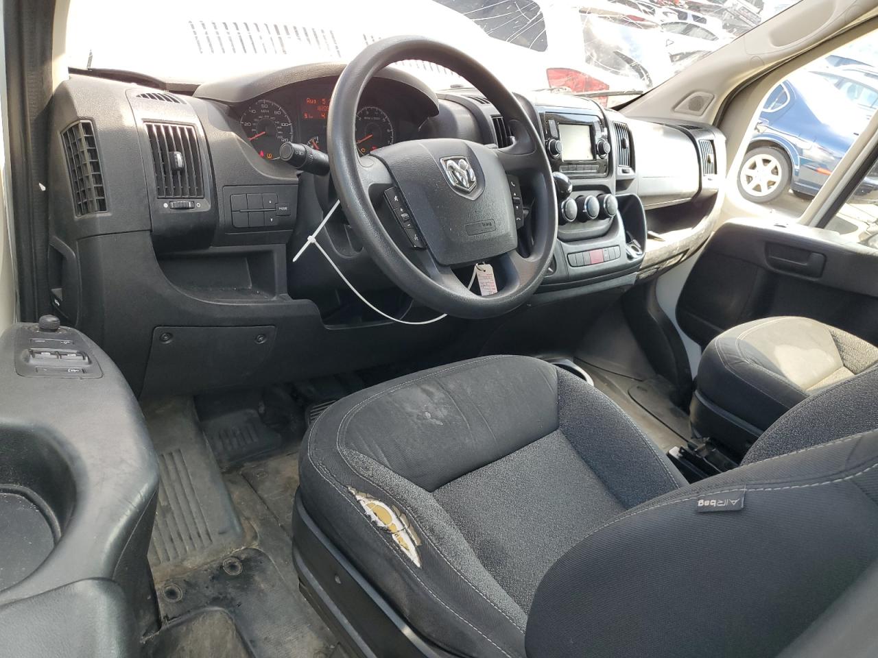 2018 Ram Promaster 2500 2500 High VIN: 3C6TRVCG1JE112900 Lot: 67670145