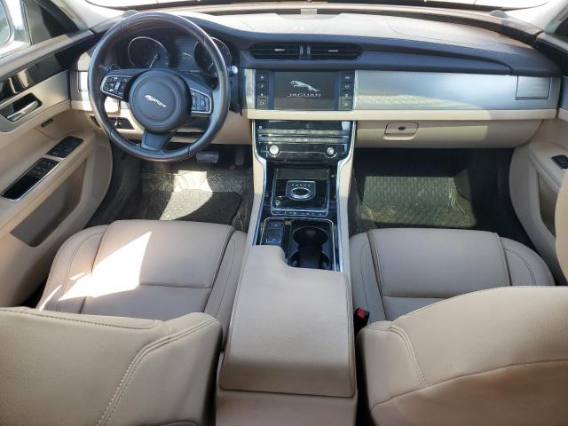 Sedans JAGUAR XF 2017 White