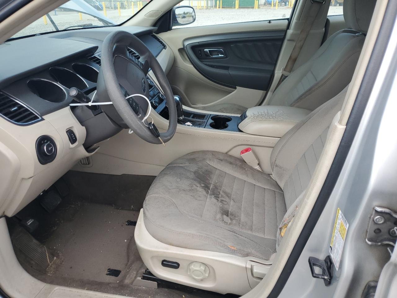 2010 Ford Taurus Se VIN: 1FAHP2DW3AG121046 Lot: 69567625