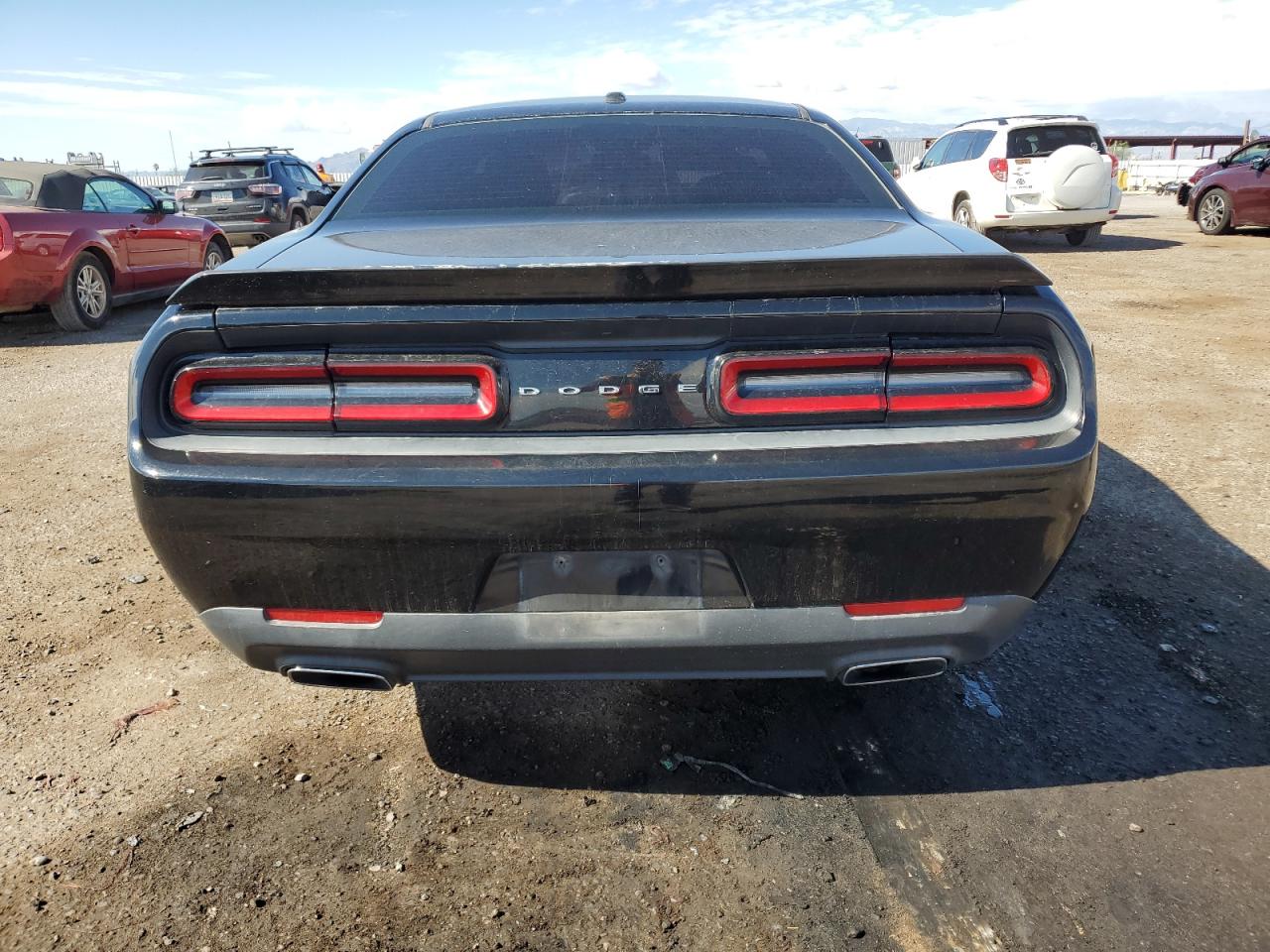 2015 Dodge Challenger Sxt VIN: 2C3CDZAG1FH798602 Lot: 70865205