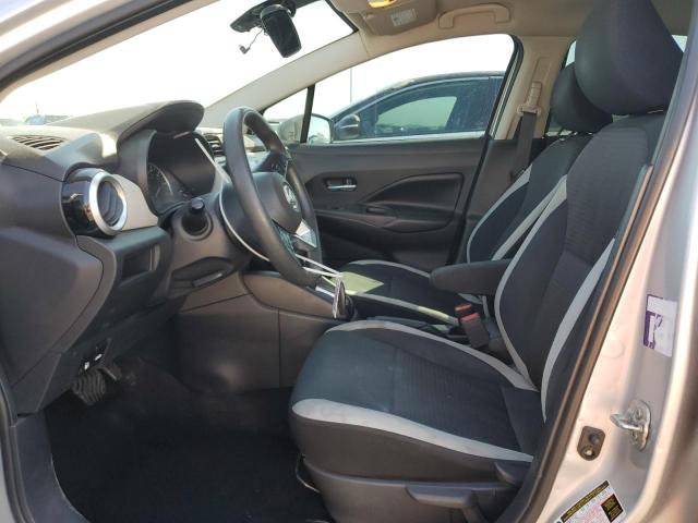  NISSAN VERSA 2020 Серебристый