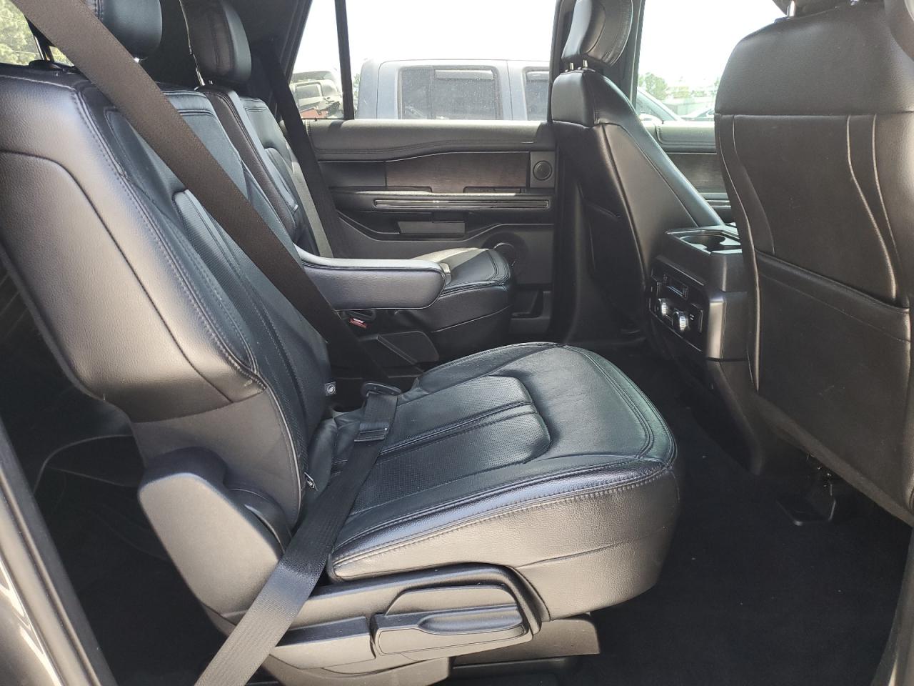 2019 Ford Expedition Max Limited VIN: 1FMJK1KT8KEA87062 Lot: 69982665