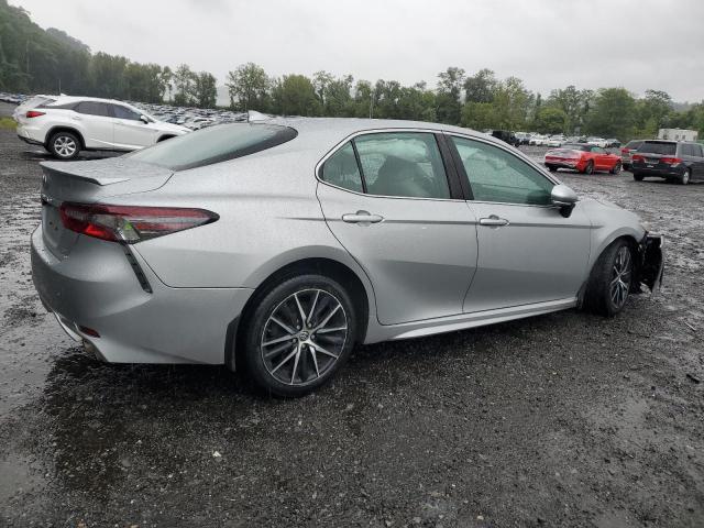  TOYOTA CAMRY 2021 Серебристый