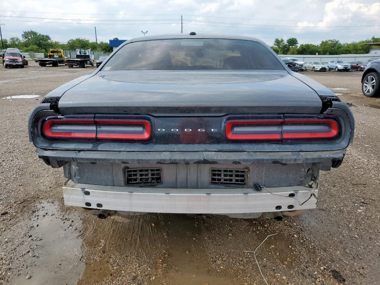 2015 Dodge Challenger Sxt VIN: 2C3CDZAG6FH739836 Lot: 70003245