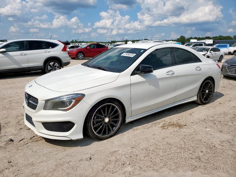 Sedans MERCEDES-BENZ CLA-CLASS 2016 Biały