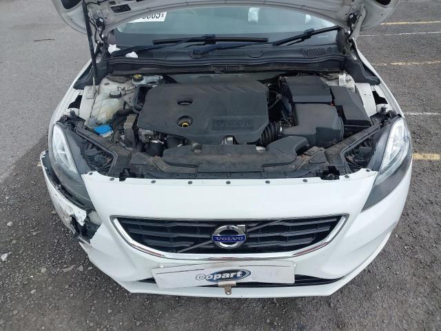 2014 VOLVO V40 SE D2
