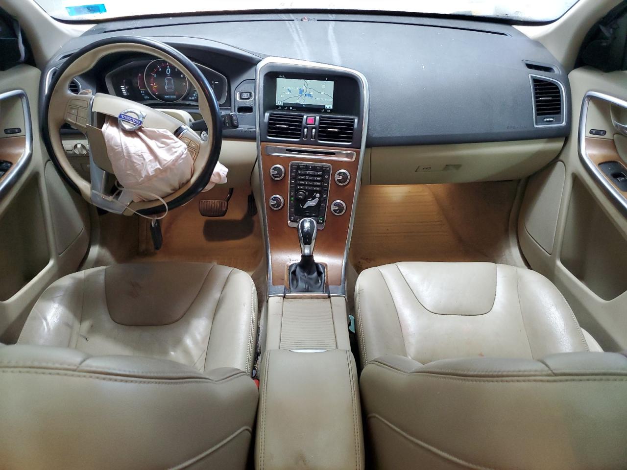 YV4902RKXF2727499 VOLVO XC60 2015 WHITE Photo 8