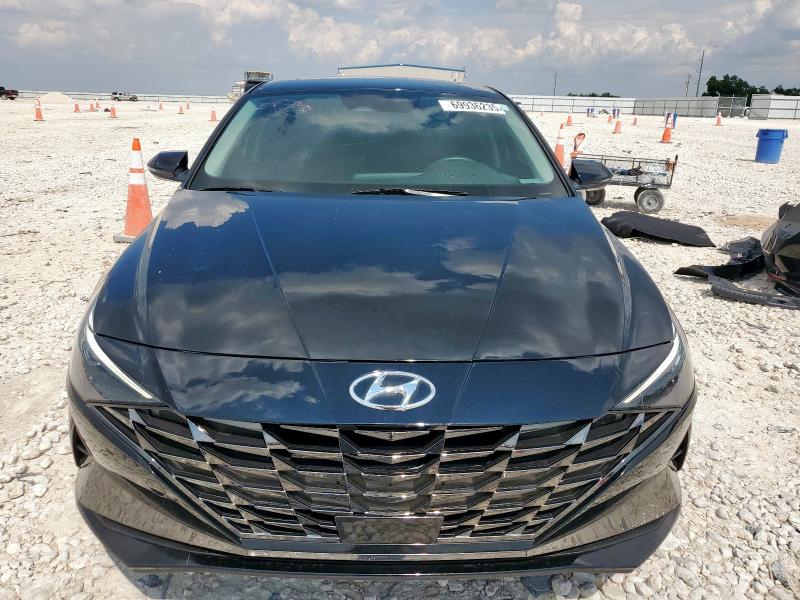  HYUNDAI ELANTRA 2023 Черный
