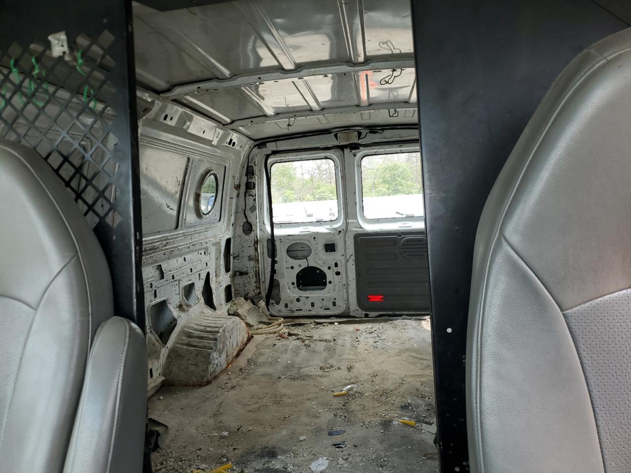 1FTNE24W48DA53676 2008 Ford Econoline E250 Van