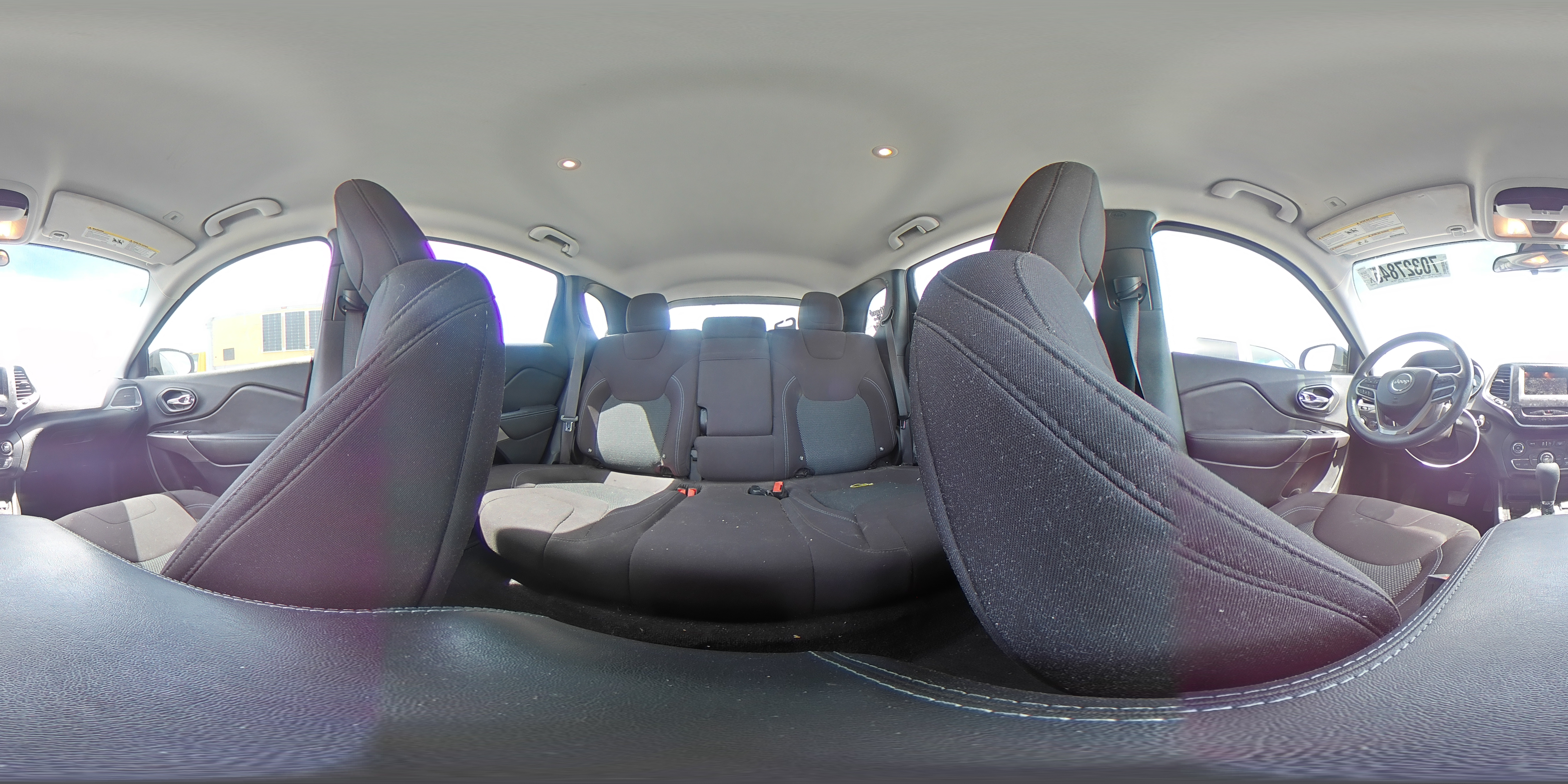 2019 Jeep Cherokee Latitude VIN: 1C4PJLCB5KD109155 Lot: 70327845