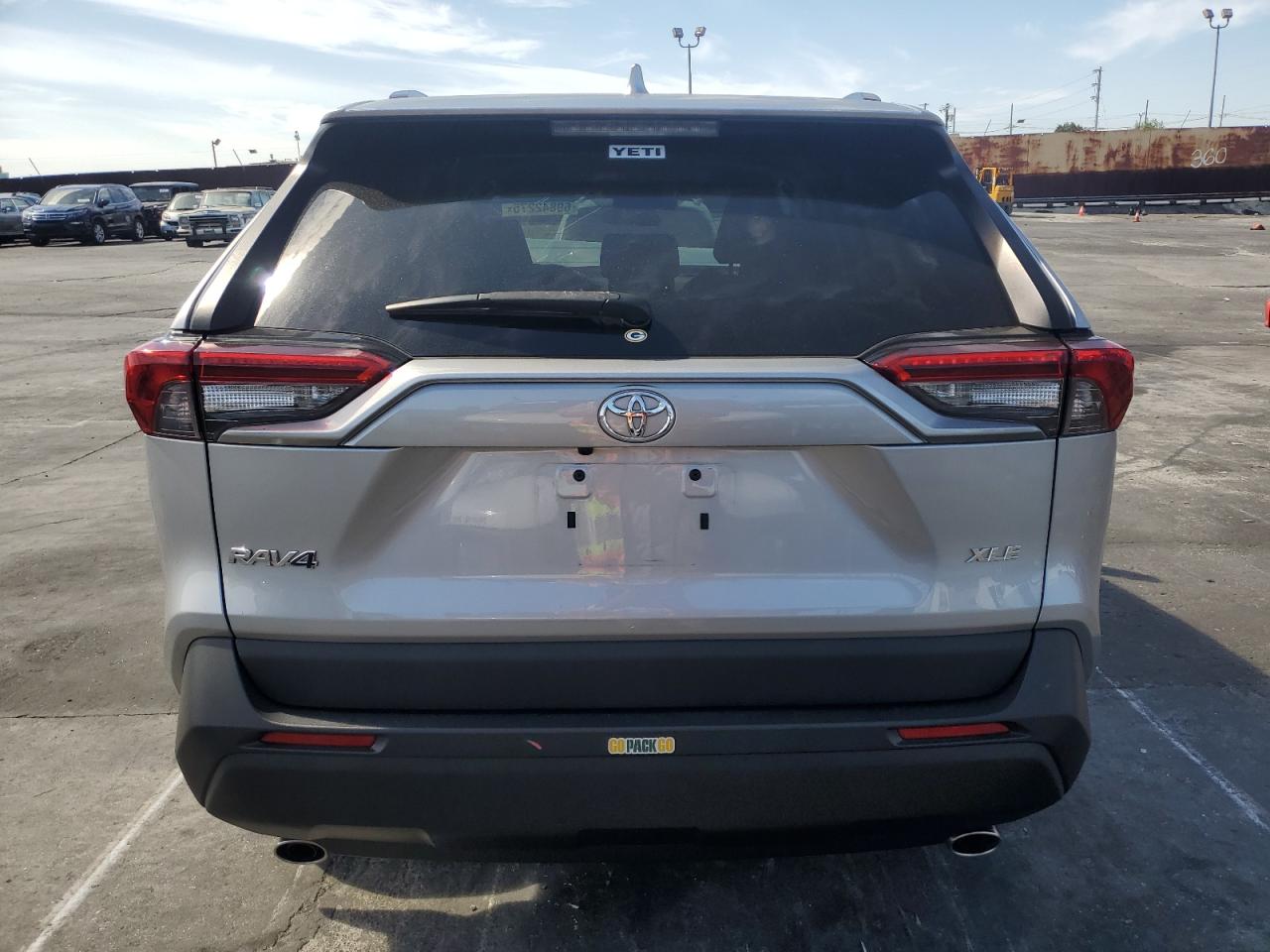 2021 Toyota Rav4 Xle VIN: 2T3W1RFV4MC095518 Lot: 69842275