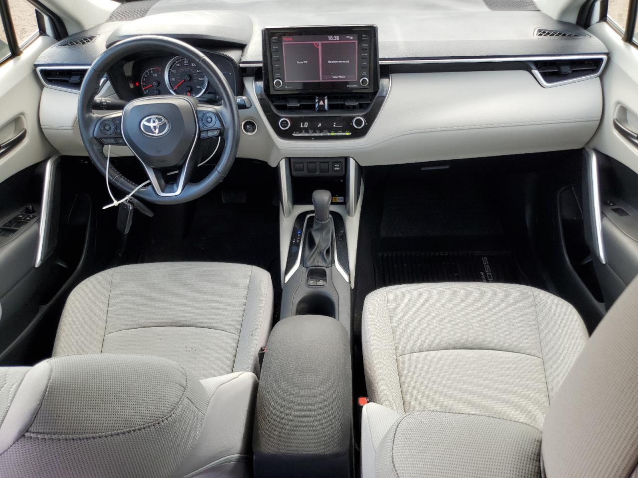 2022 Toyota Corolla Cross Le VIN: 7MUCAABG6NV043374 Lot: 70333415