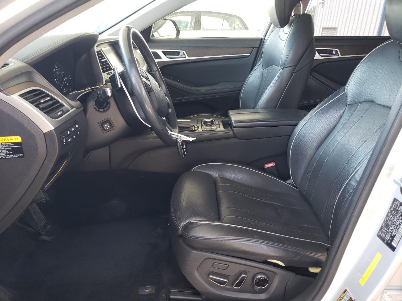 2015 Hyundai Genesis 5.0L VIN: KMHGN4JF5FU049296 Lot: 68708025