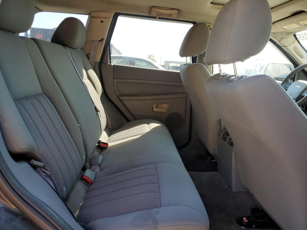 2005 Jeep Grand Cherokee Laredo VIN: 1J4GR48K95C587364 Lot: 70311355