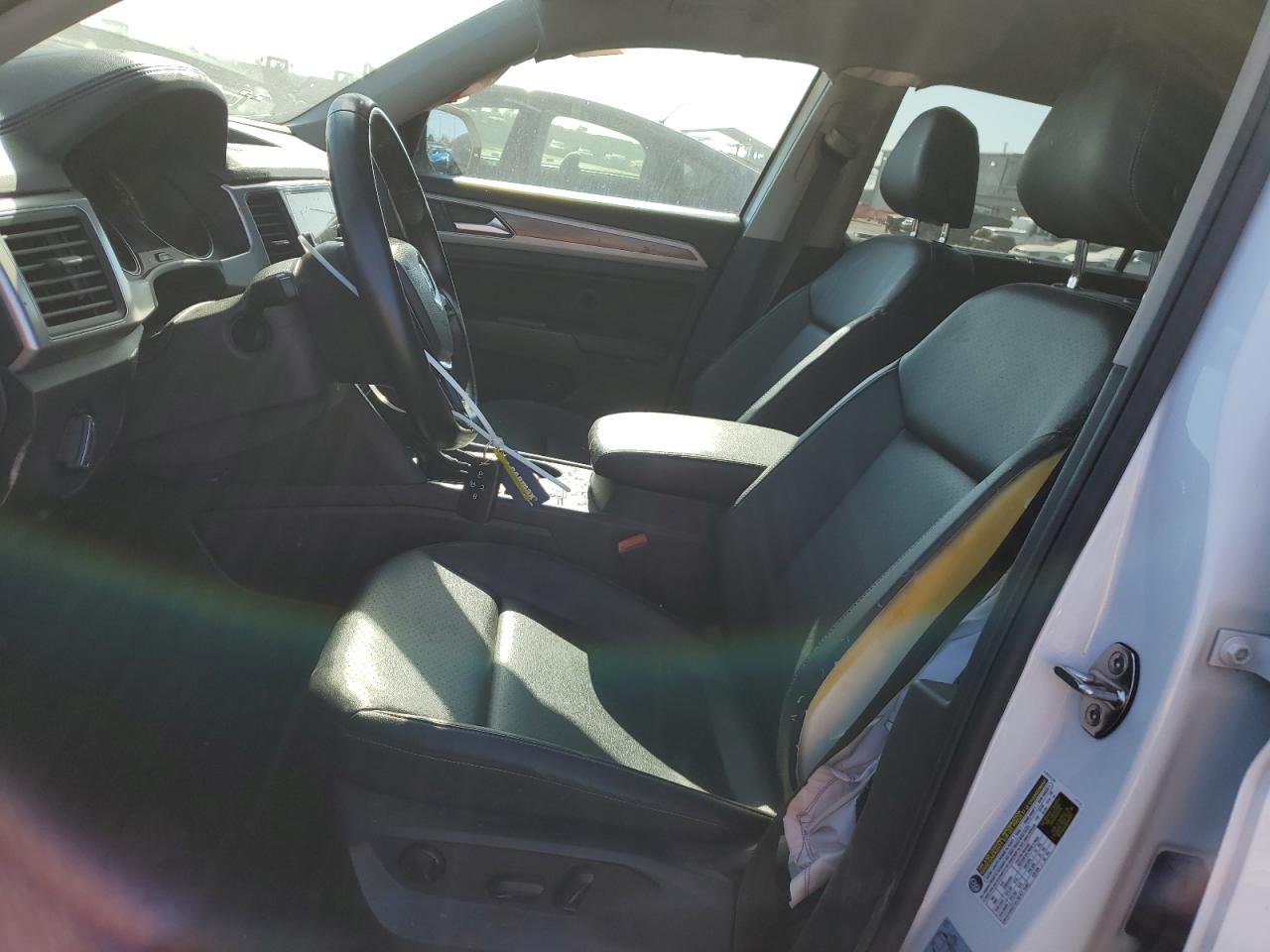 2018 Volkswagen Atlas Se VIN: 1V2LR2CA6JC588164 Lot: 68731885