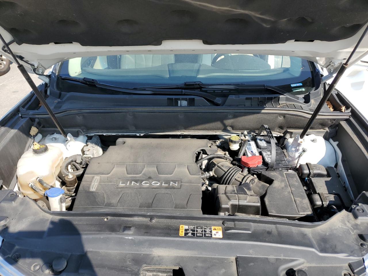 2016 Lincoln Mkx Select VIN: 2LMPJ8KR3GBL40385 Lot: 67928685