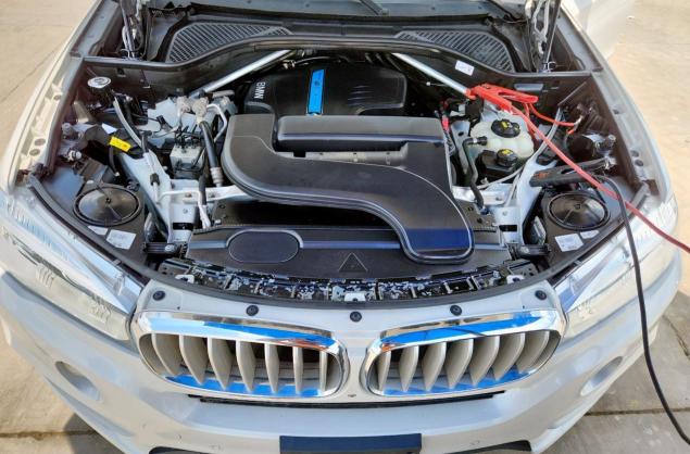 2016 BMW X5 XDR40E  