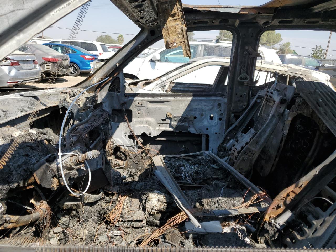 2007 GMC Yukon VIN: 1GKFC13J27R199879 Lot: 68910815