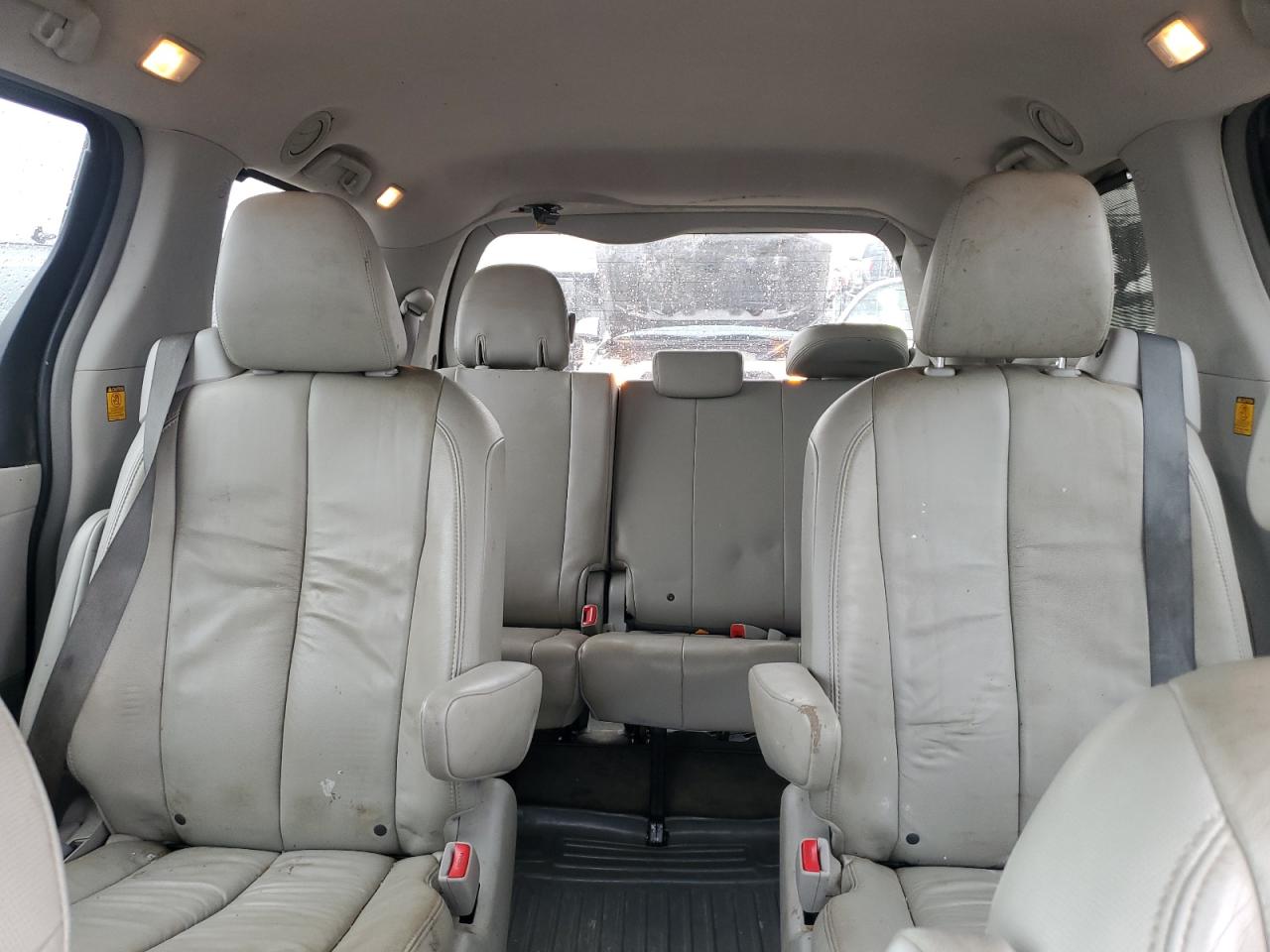 2013 Toyota Sienna Xle VIN: 5TDDK3DC4DS053207 Lot: 70539655