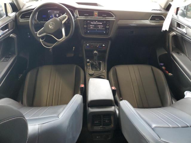 VOLKSWAGEN TIGUAN 2022 Серебристый