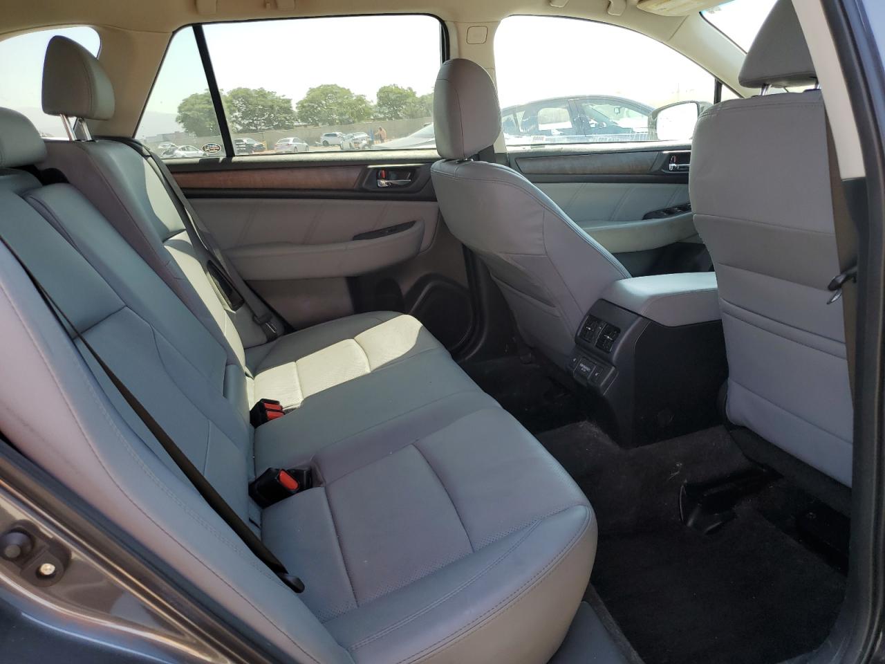 2018 Subaru Outback 2.5I Limited VIN: 4S4BSANC7J3267420 Lot: 69251245