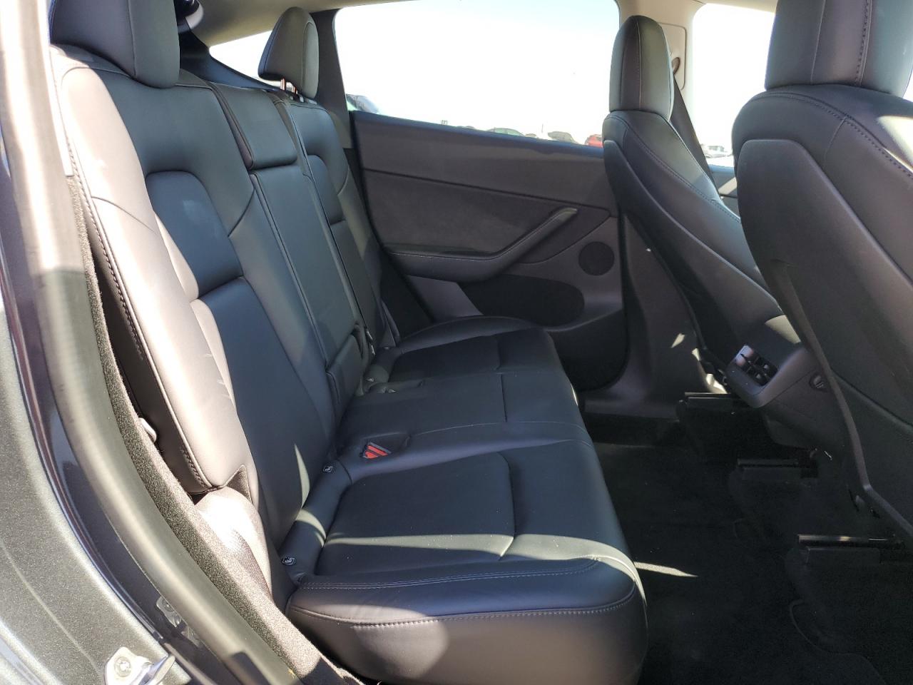2023 Tesla Model Y VIN: 7SAYGDEE8PF607773 Lot: 69626415