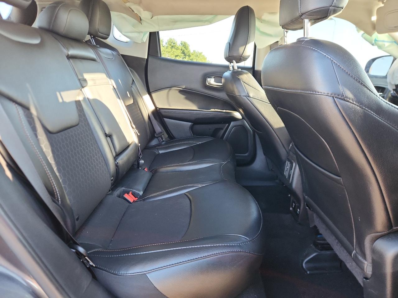 2019 Jeep Compass Latitude VIN: 3C4NJDBB4KT813159 Lot: 70371735