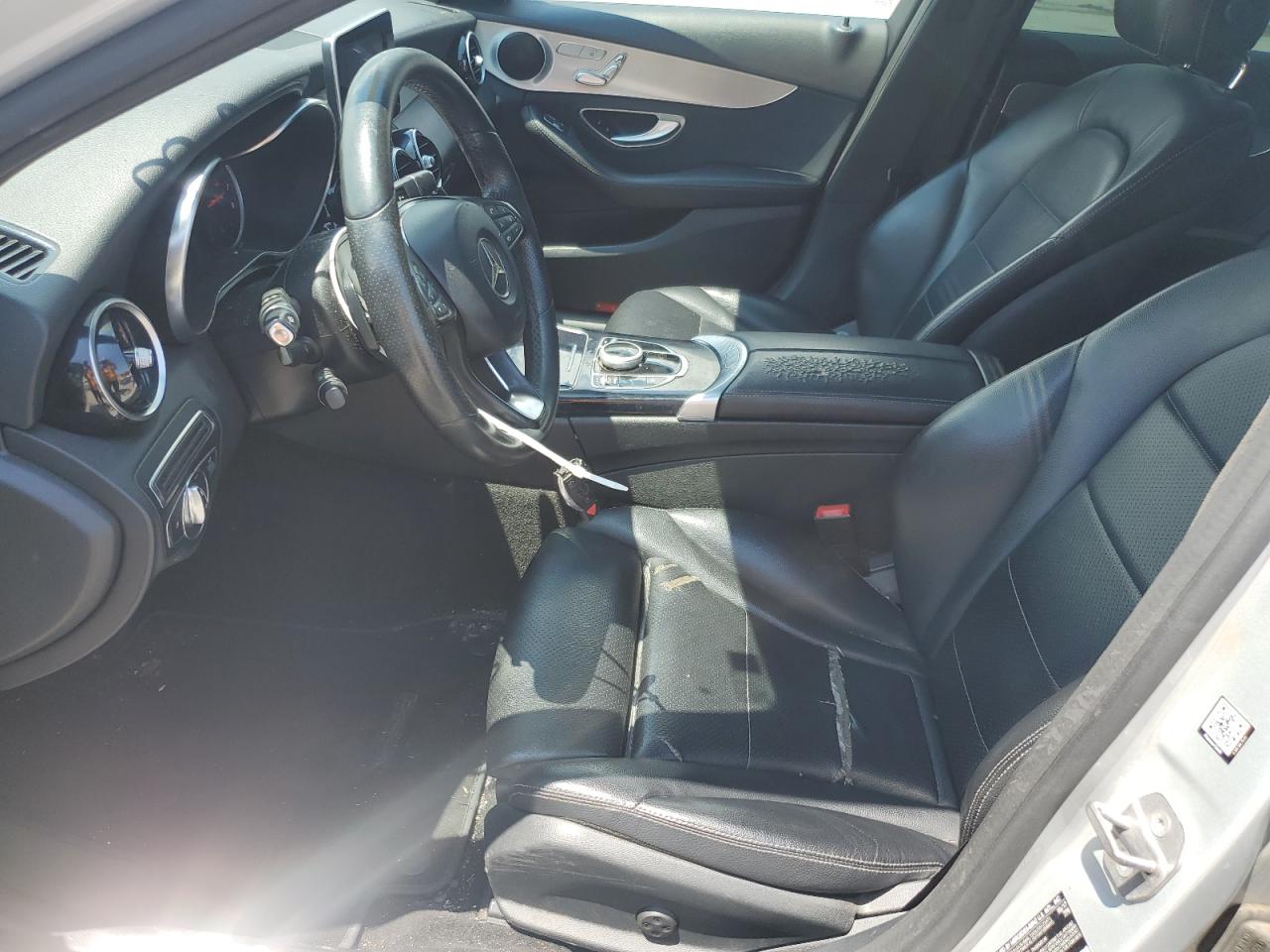 2018 Mercedes-Benz C 300 VIN: 55SWF4JB6JU251963 Lot: 69811225