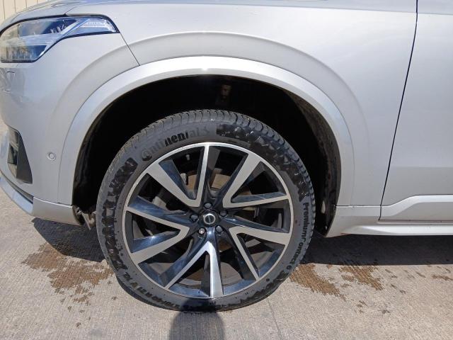 2023 VOLVO XC90 + B5