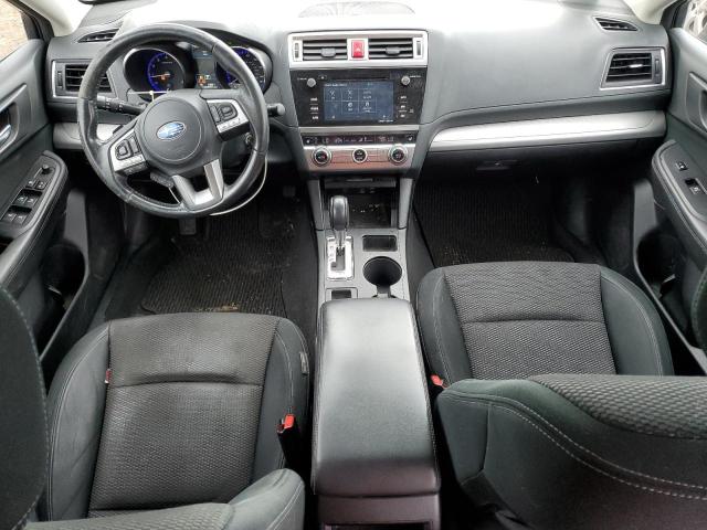  SUBARU OUTBACK 2017 Серебристый