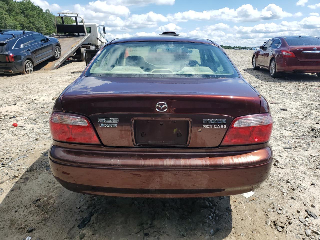 2001 Mazda 626 Es VIN: 1YVGF22DX15204506 Lot: 68889375