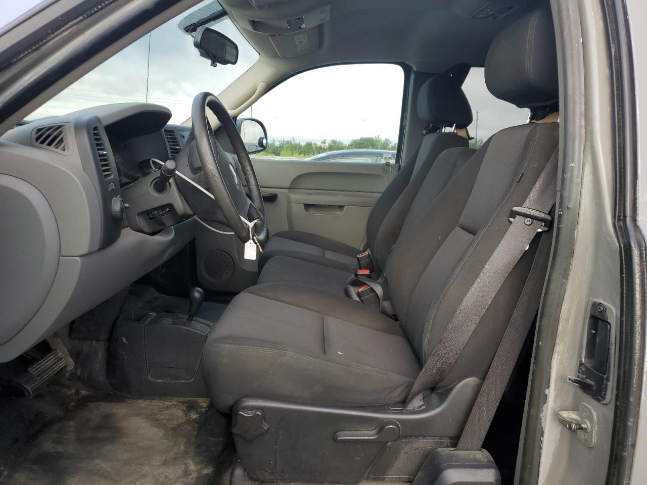 2010 Chevrolet Silverado K1500 VIN: 1GCSKPE33AZ280945 Lot: 70032845