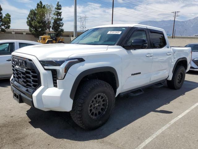  TOYOTA TUNDRA 2024 Biały