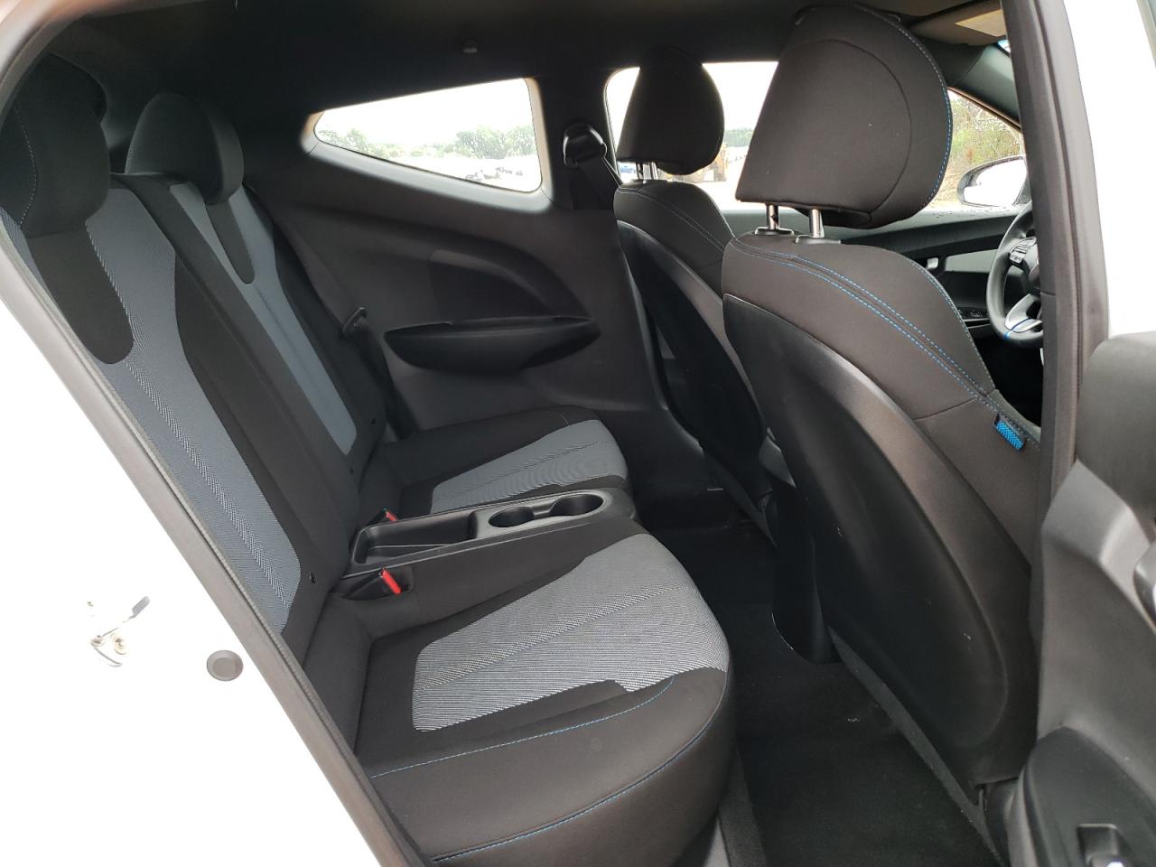 2019 Hyundai Veloster Base VIN: KMHTG6AFXKU003154 Lot: 69084245