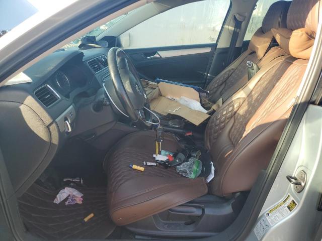  VOLKSWAGEN JETTA 2012 Srebrny