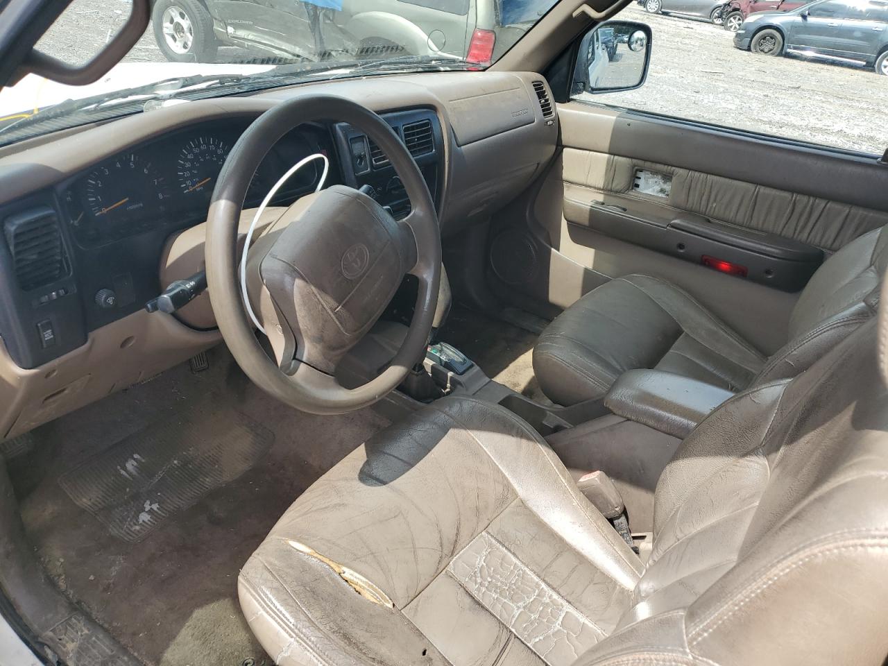 2000 Toyota Tacoma Xtracab VIN: 4TAWN72N0YZ665612 Lot: 67818105