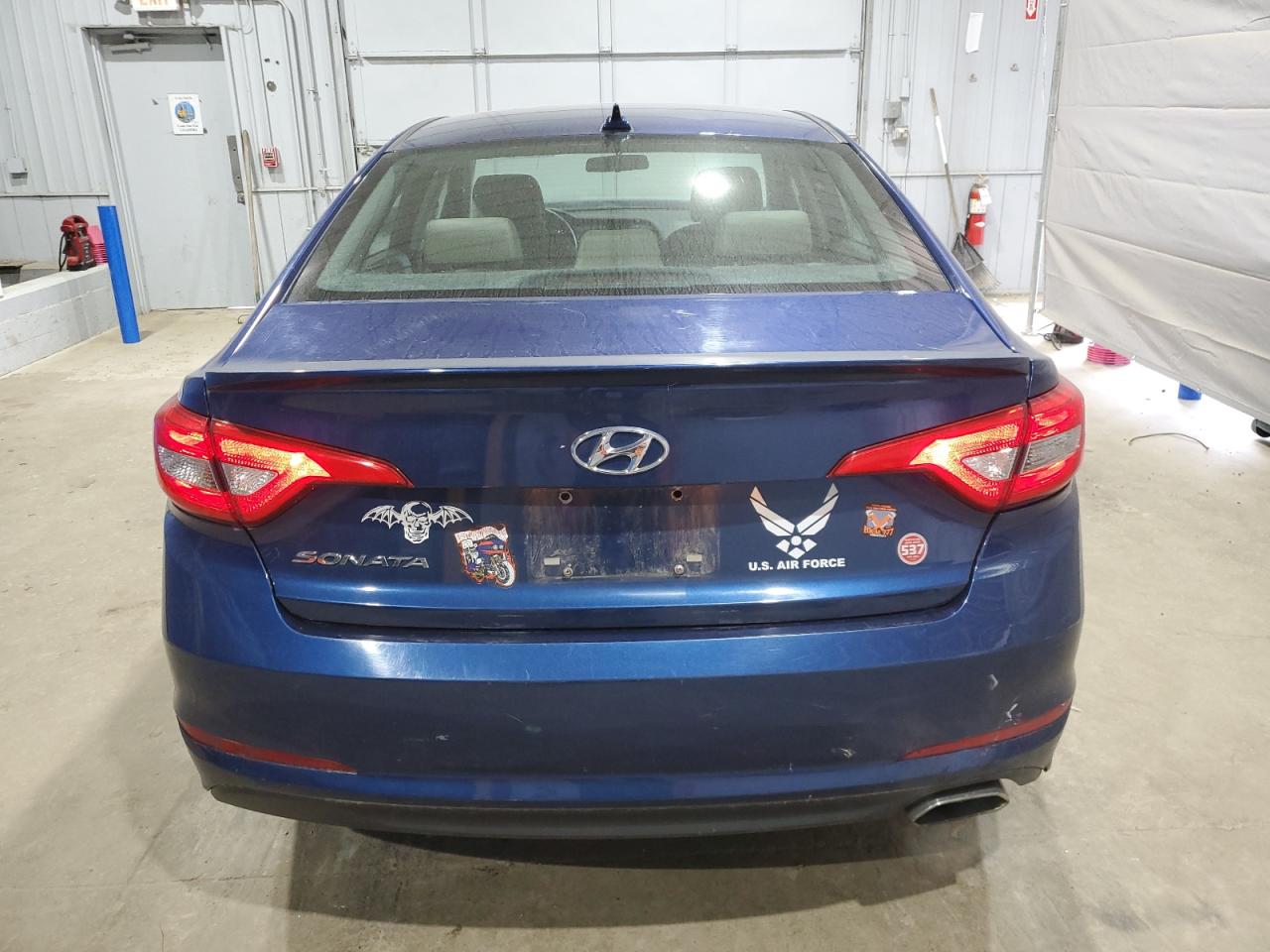 2015 Hyundai Sonata Se VIN: 5NPE24AF9FH122023 Lot: 71040265