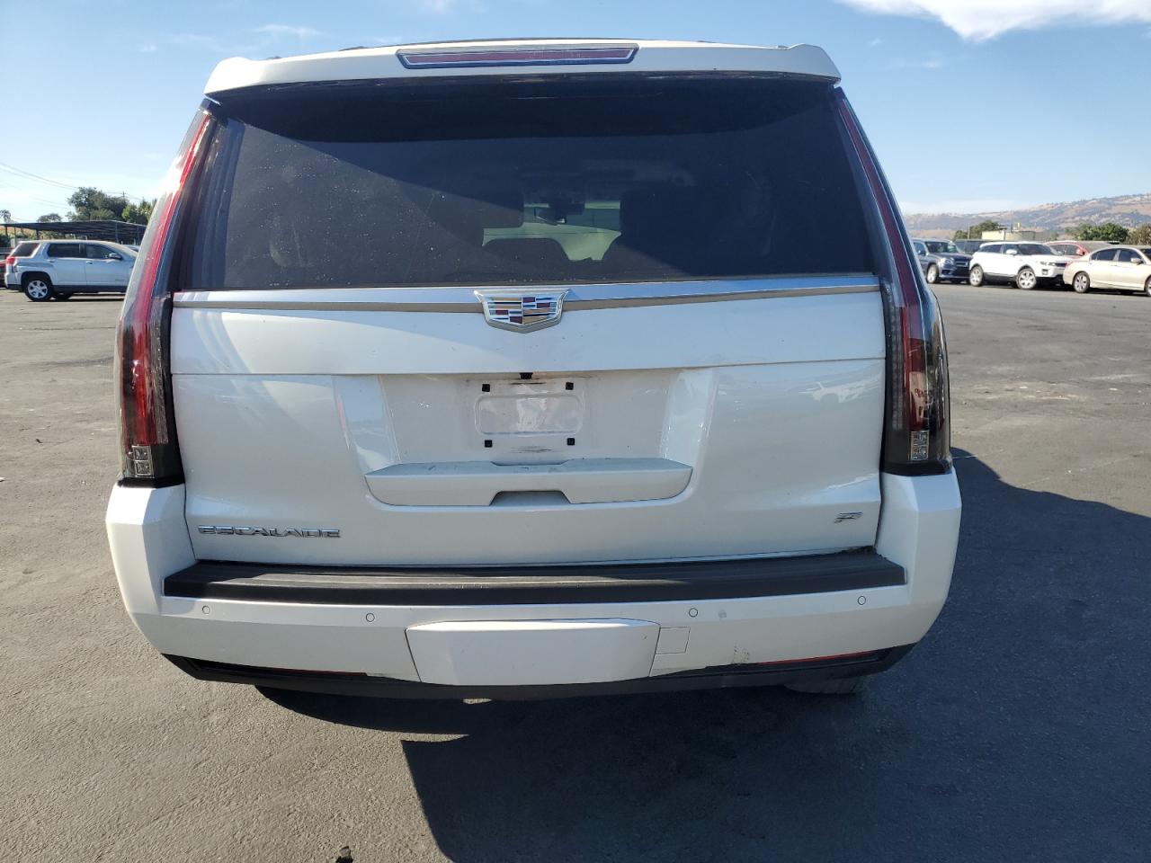 2015 Cadillac Escalade Platinum VIN: 1GYS4PKJ8FR663116 Lot: 68348915