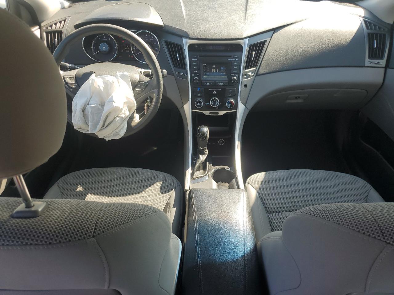 2014 Hyundai Sonata Gls VIN: 5NPEB4AC2EH938379 Lot: 68777355