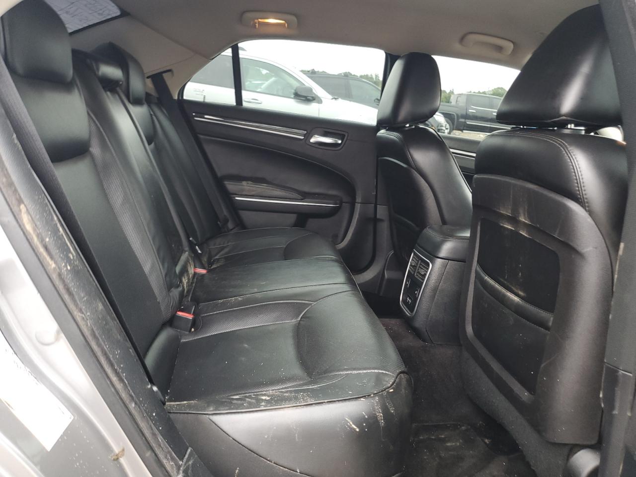 2018 Chrysler 300 Limited VIN: 2C3CCAEG9JH193699 Lot: 69815755