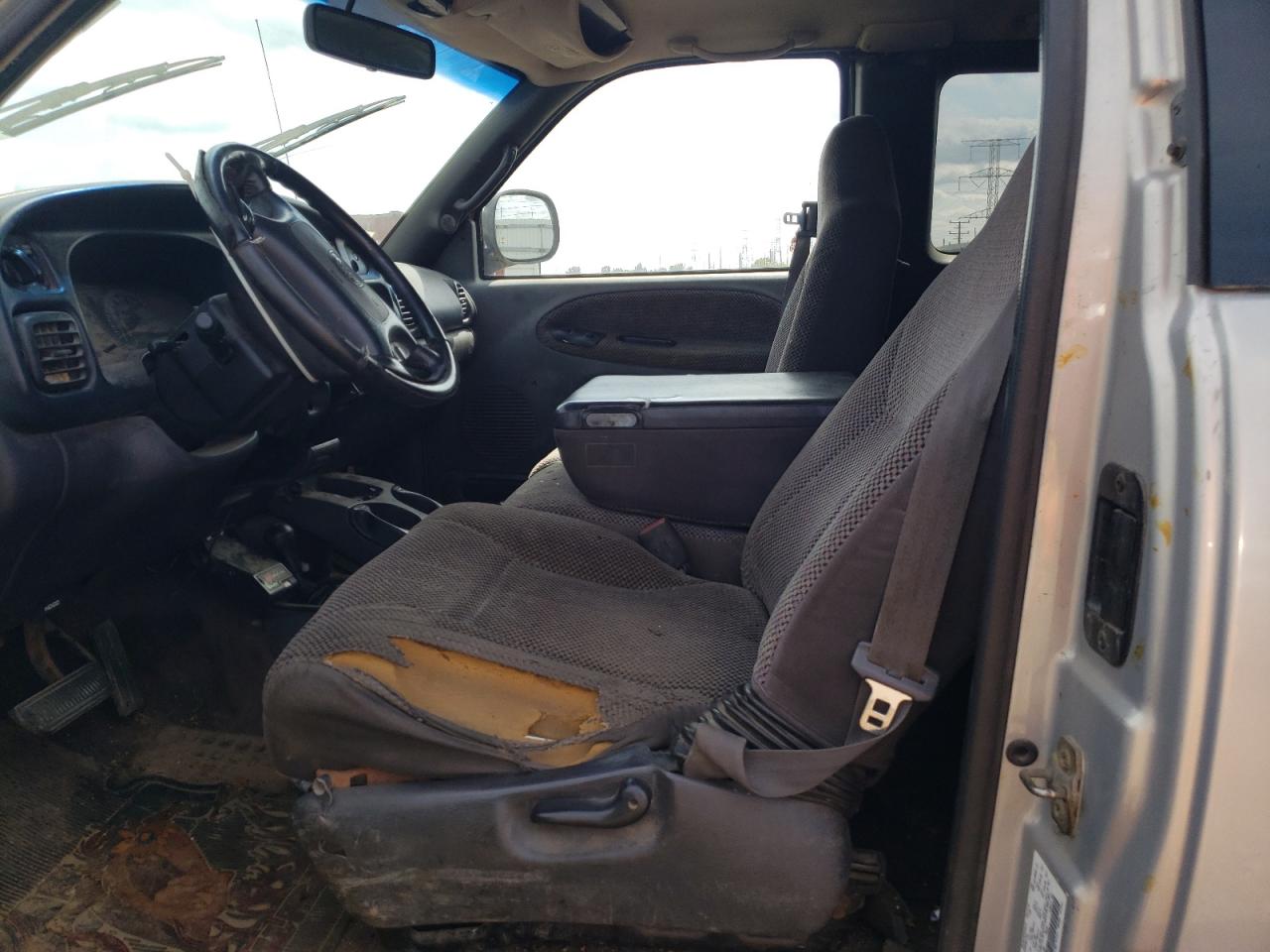 2000 Dodge Ram 2500 VIN: 1B7KF23Z3YJ111421 Lot: 68348655