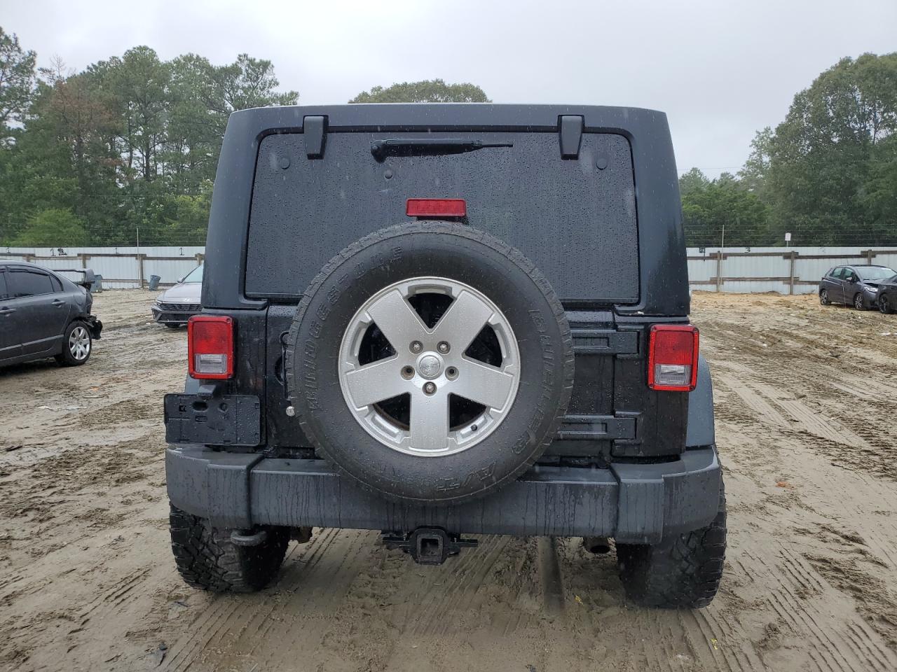 2013 Jeep Wrangler Unlimited Sport VIN: 1C4BJWDG3DL556498 Lot: 69206225