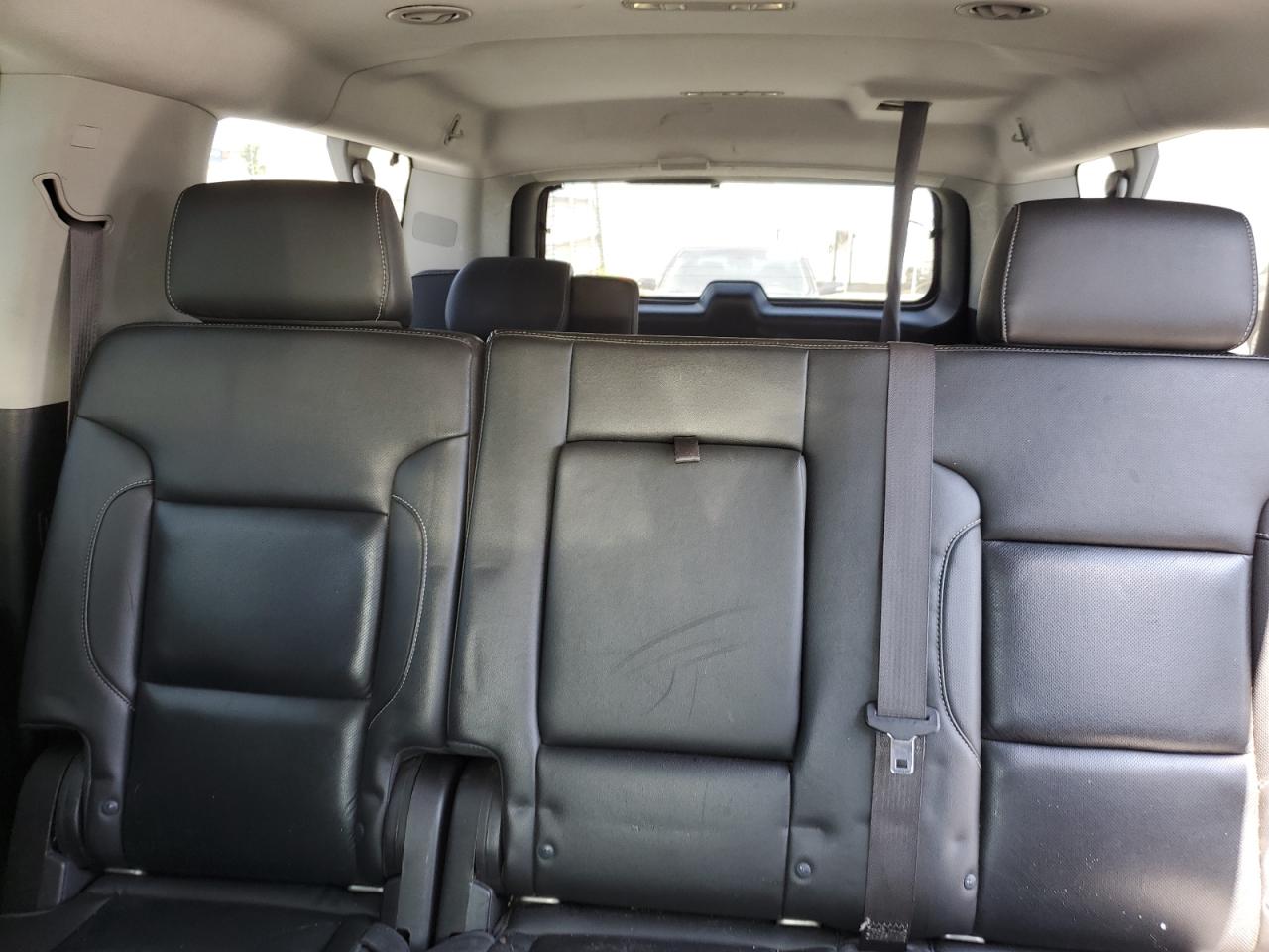 2017 GMC Yukon Xl K1500 Slt VIN: 1GKS2GKC2HR129176 Lot: 69362055