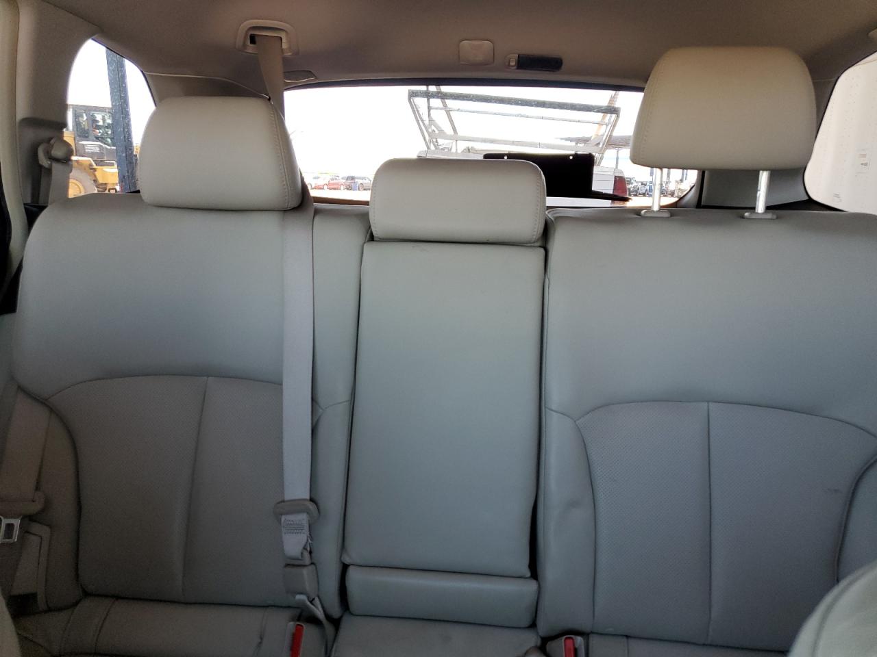 2010 Subaru Outback 3.6R Limited VIN: 4S4BREJC1A2318439 Lot: 71112315
