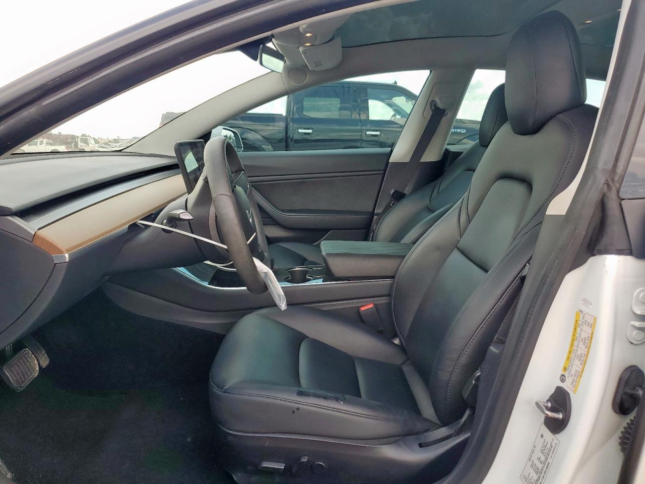 2020 Tesla Model 3 VIN: 5YJ3E1EBXLF665508 Lot: 68718125