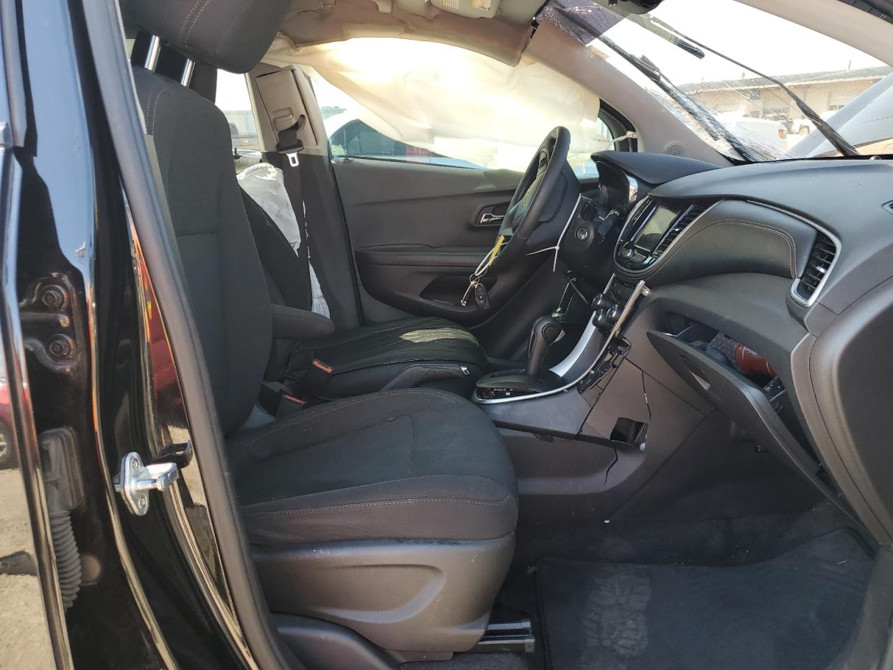 2020 Chevrolet Trax Ls VIN: KL7CJNSBXLB086073 Lot: 69884375