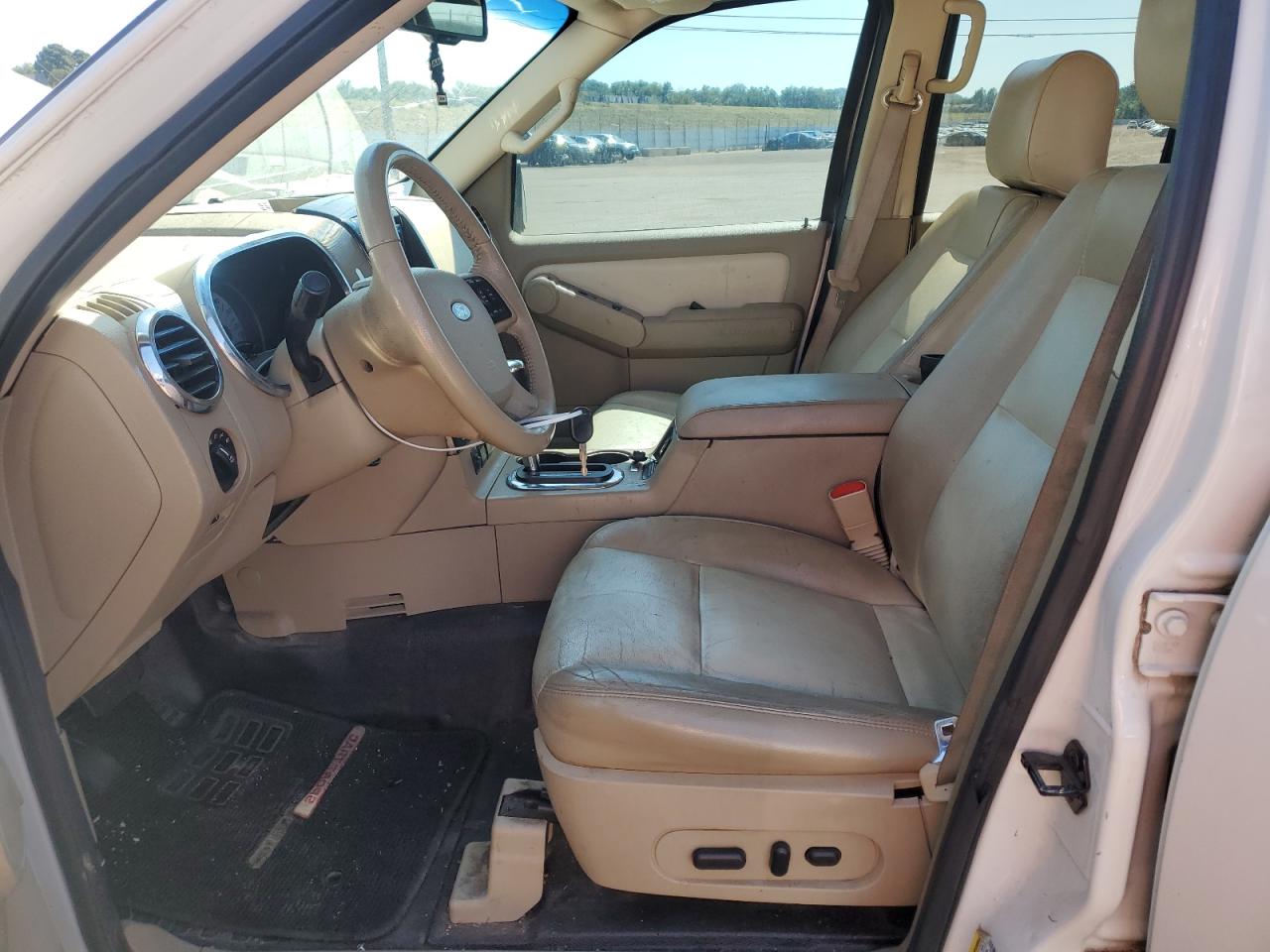 2010 Ford Explorer Sport Trac Limited VIN: 1FMEU5D84AUA00273 Lot: 68761605